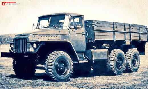 Автомобиль Урал-375