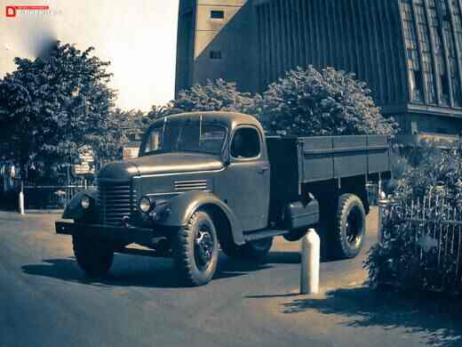 Грузовик ЗИЛ-150