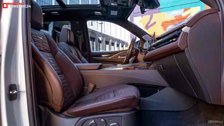 Cadillac Escalade-V 2023 года