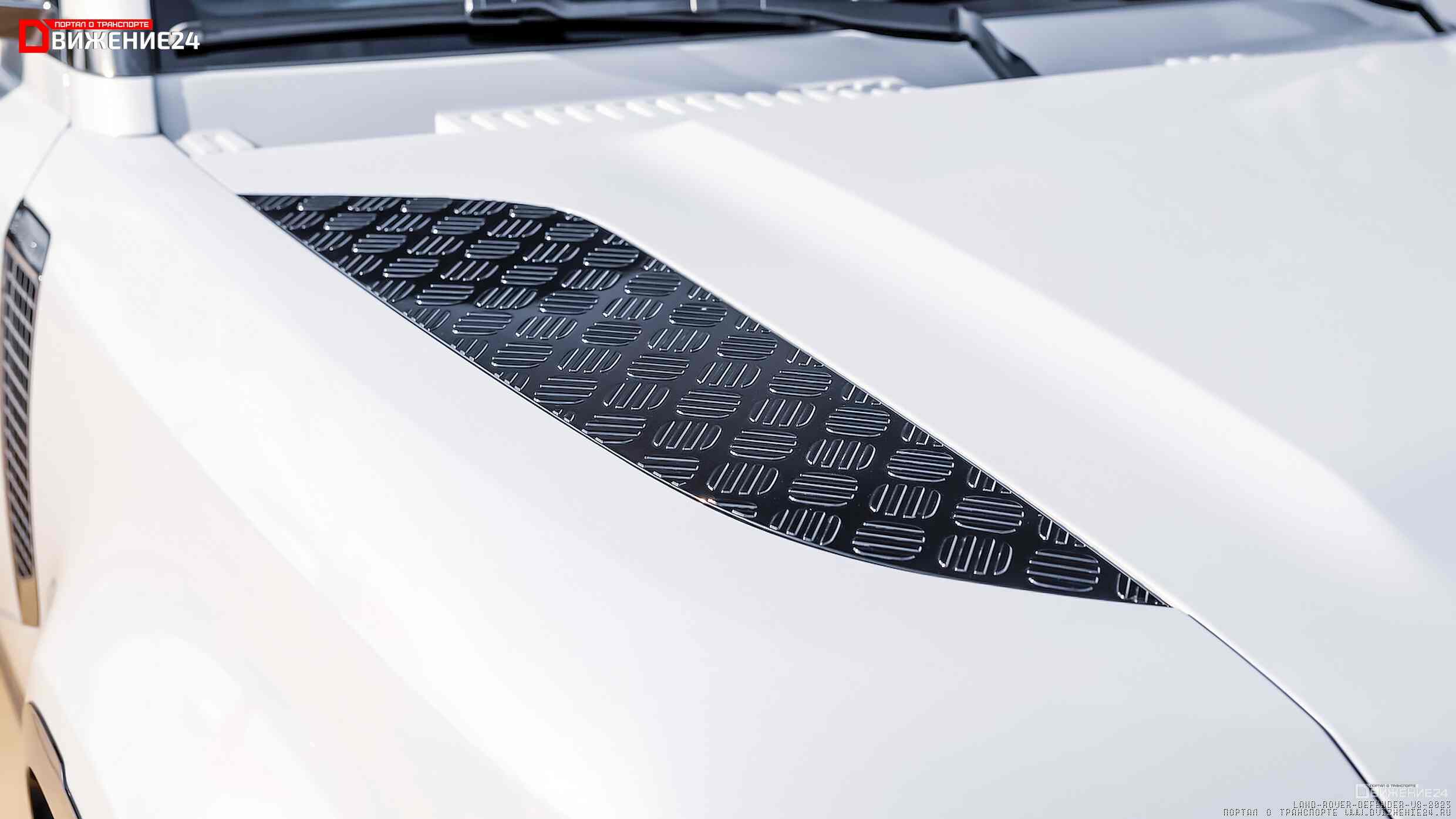 Land Rover Defender 110 2023