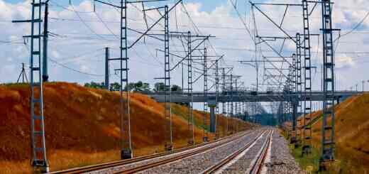 контактная сеть на железной дороге