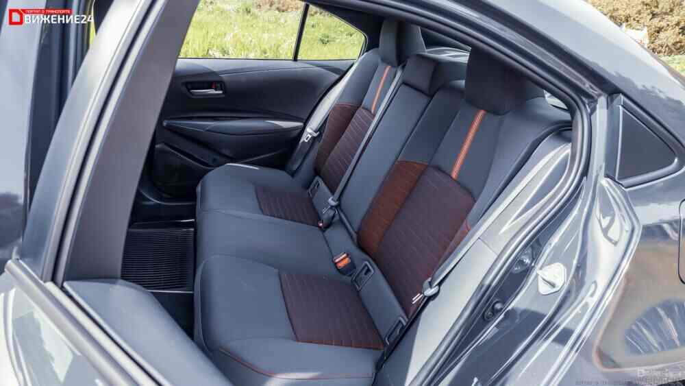 Toyota Corolla 2023 Hybrid AWD