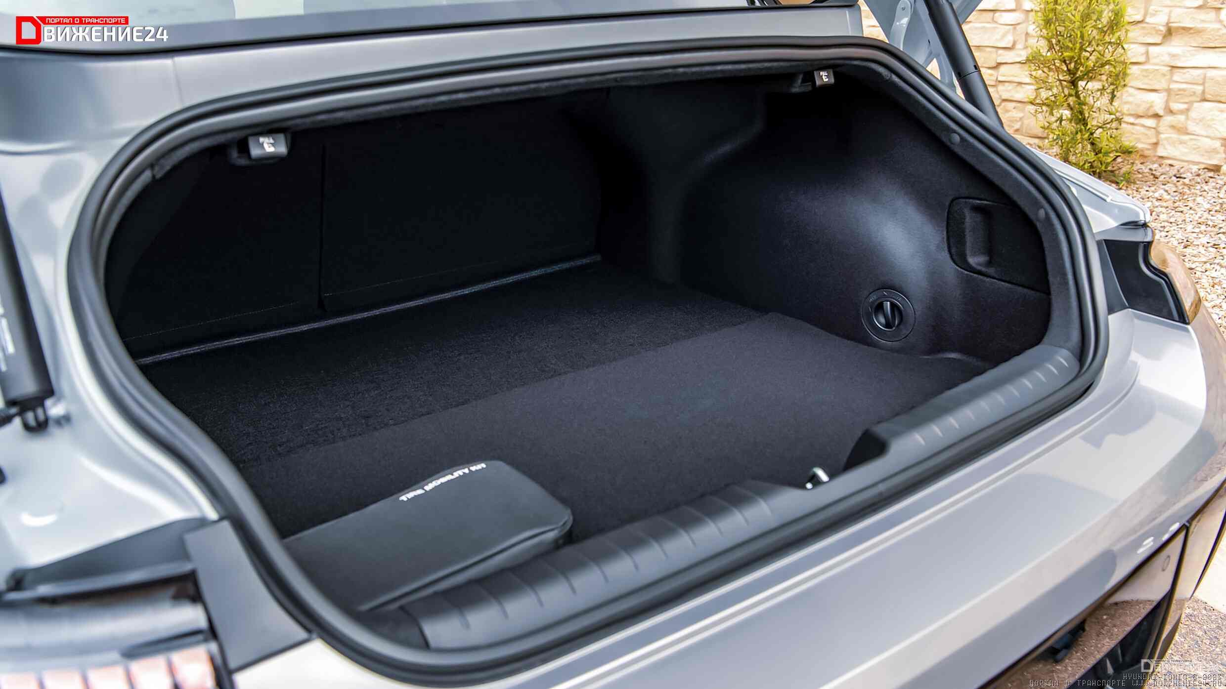 Фото Hyundai Ioniq 6 2023: тест-драйв